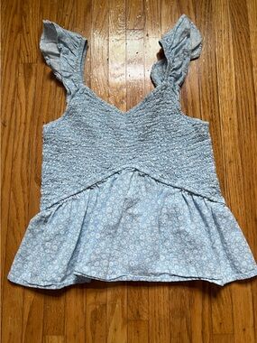 art class target white and blue floral flowy top